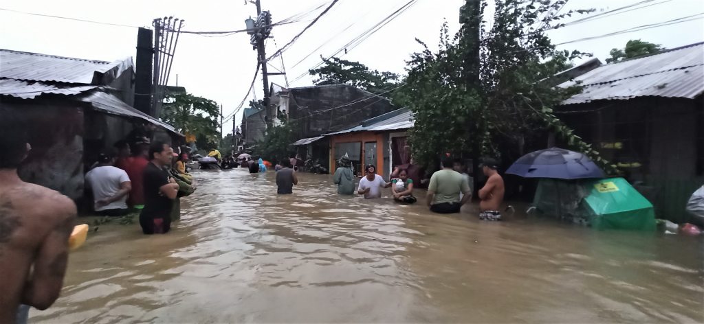 Typhoon Vamco causes flooding